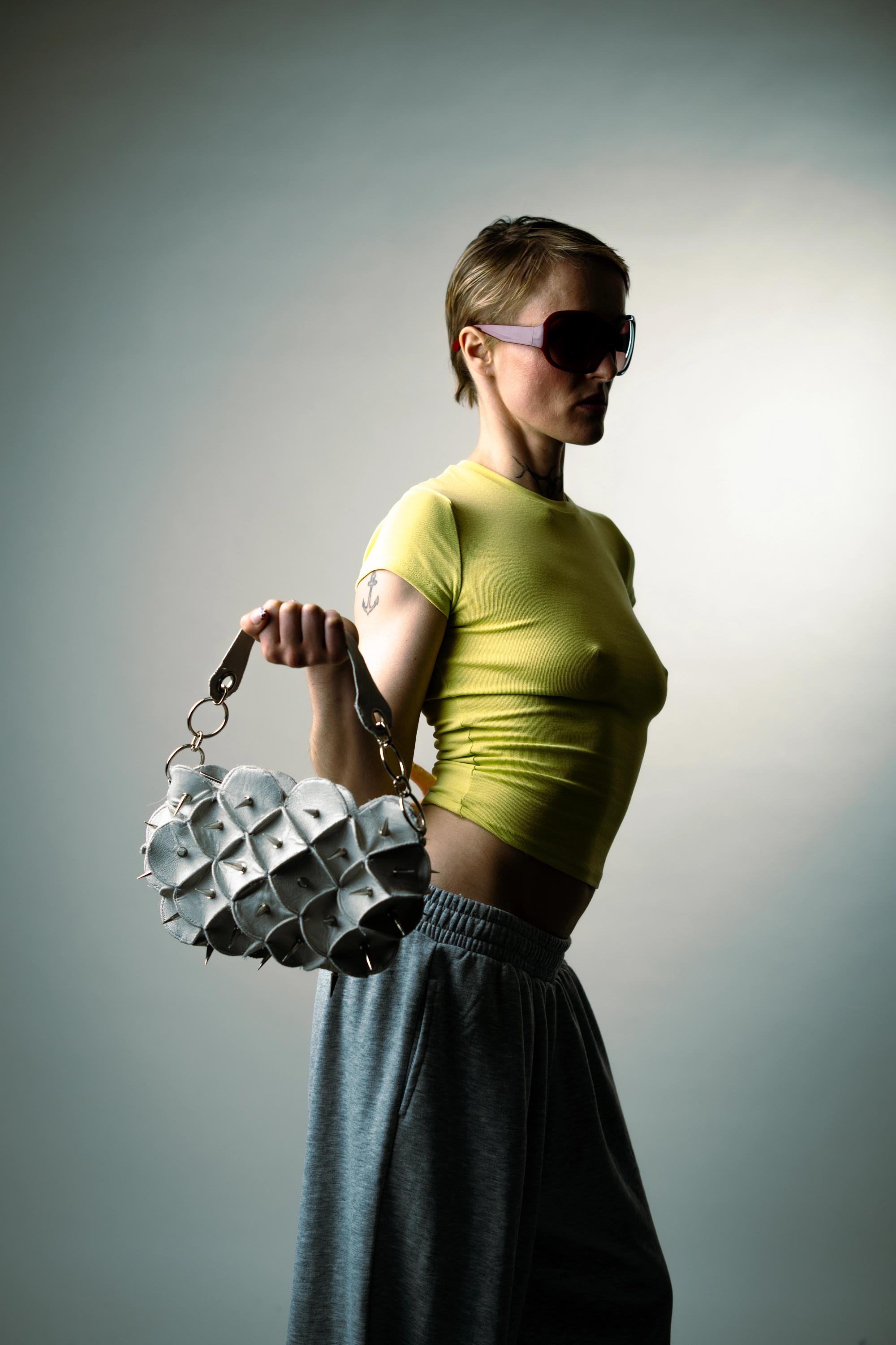 Bag 10 - silver spikes