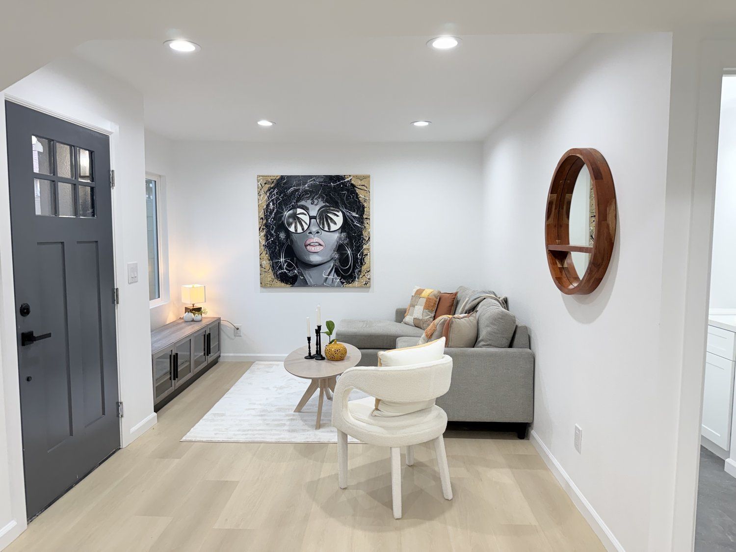 Contemporary family home staged by May Home Design in Lakewood, photo 12