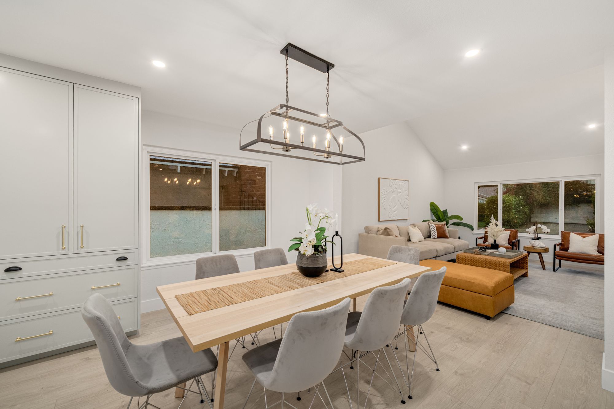 Contemporary family home staged by May Home Design in Mission Viejo, photo 16