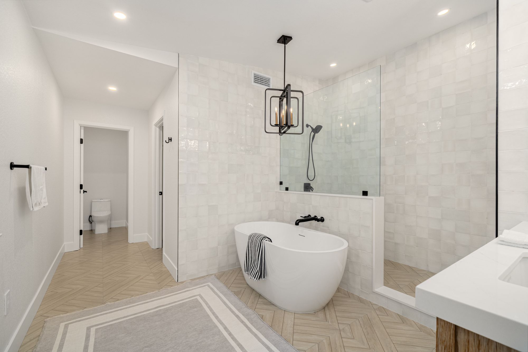 Contemporary family home staged by May Home Design in Mission Viejo, photo 13