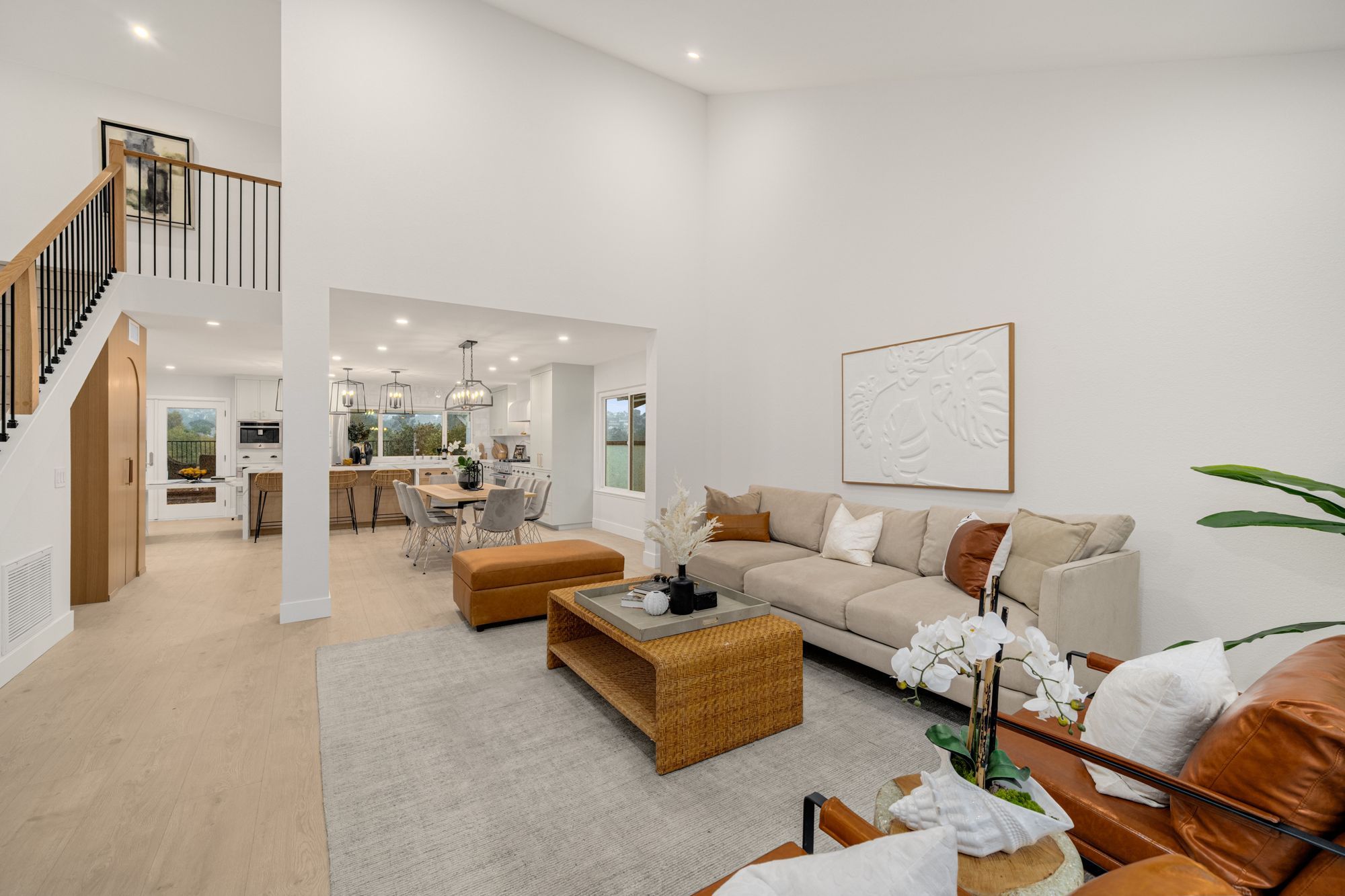 Contemporary family home staged by May Home Design in Mission Viejo, photo 2