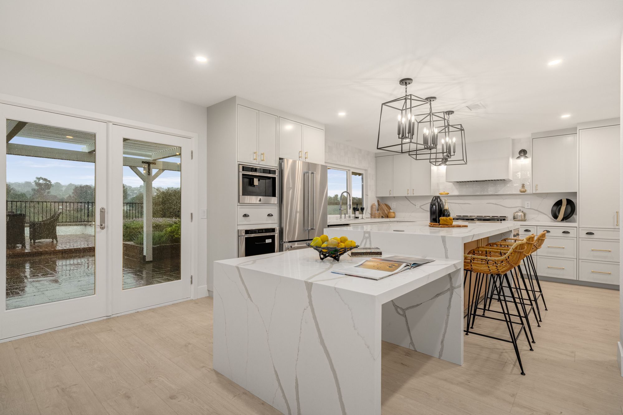 Contemporary family home staged by May Home Design in Mission Viejo, photo 6