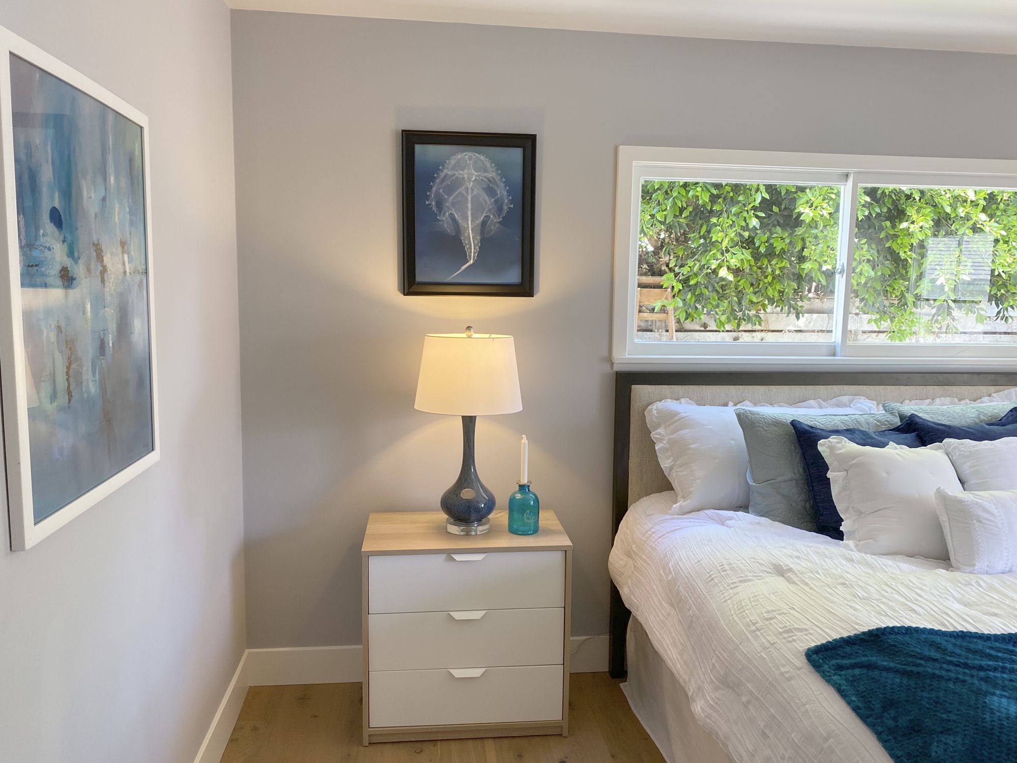 Contemporary coastal home staged by May Home Design in Palos Verdes Estates, photo 4