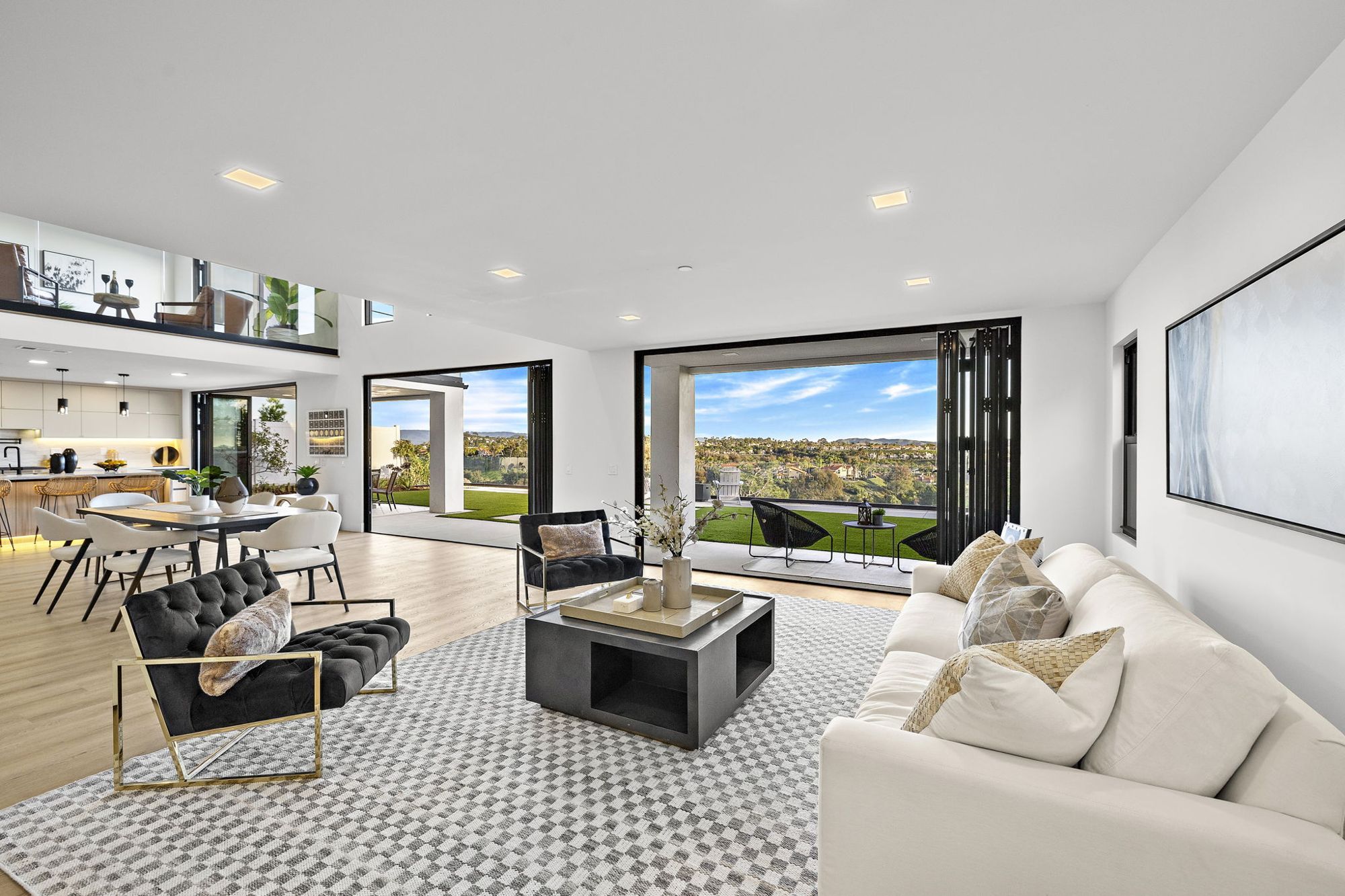 Modern family home staged by May Home Design in Laguna Niguel, photo 1