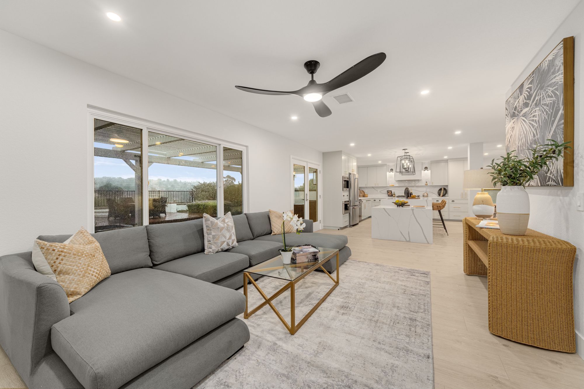 Contemporary family home staged by May Home Design in Mission Viejo, photo 9