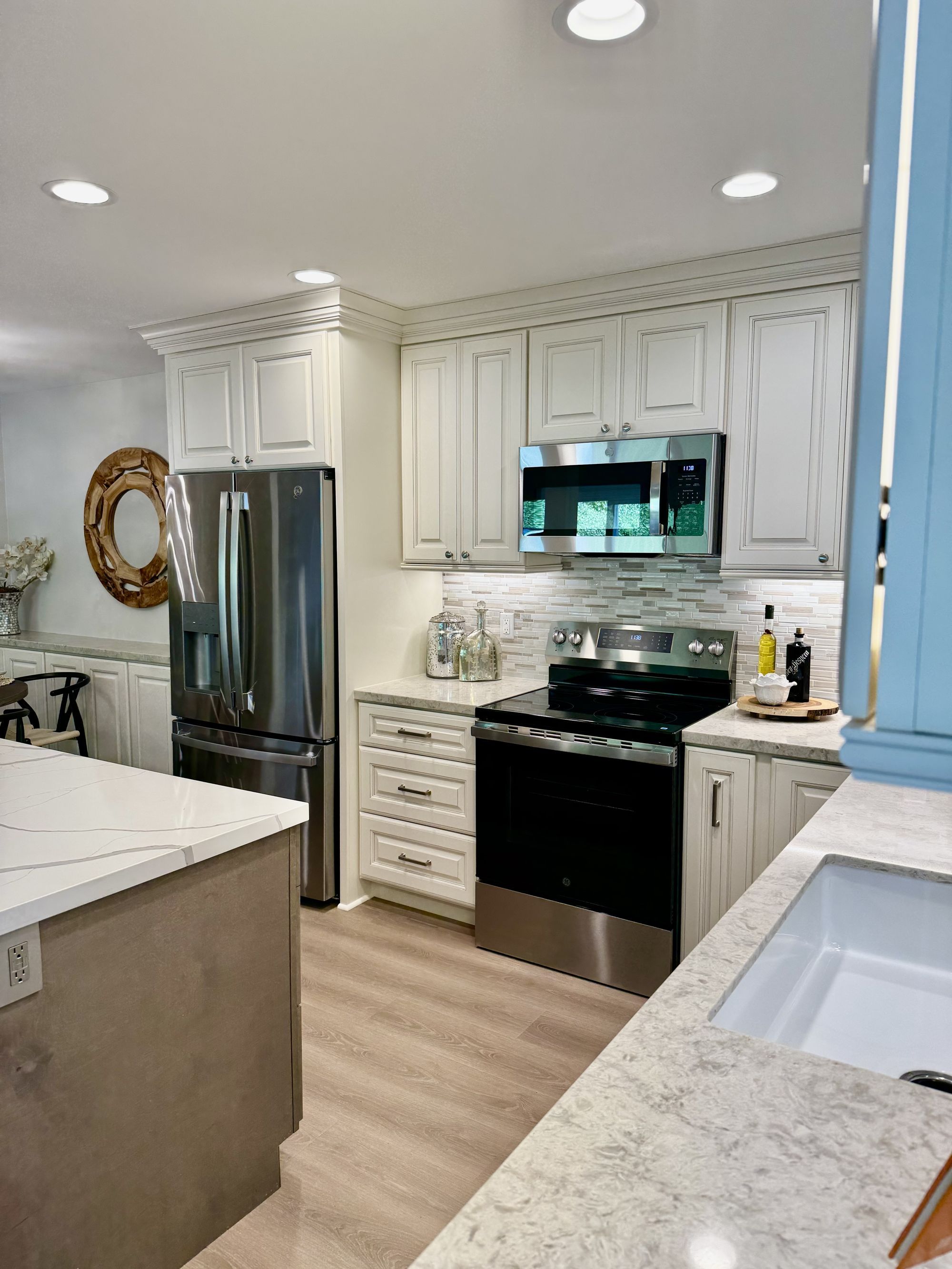 Condo staged by May Home Design in Orange County, photo 5