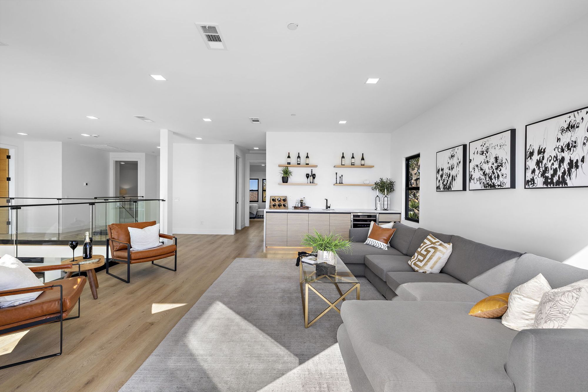 Modern family home staged by May Home Design in Laguna Niguel, photo 9