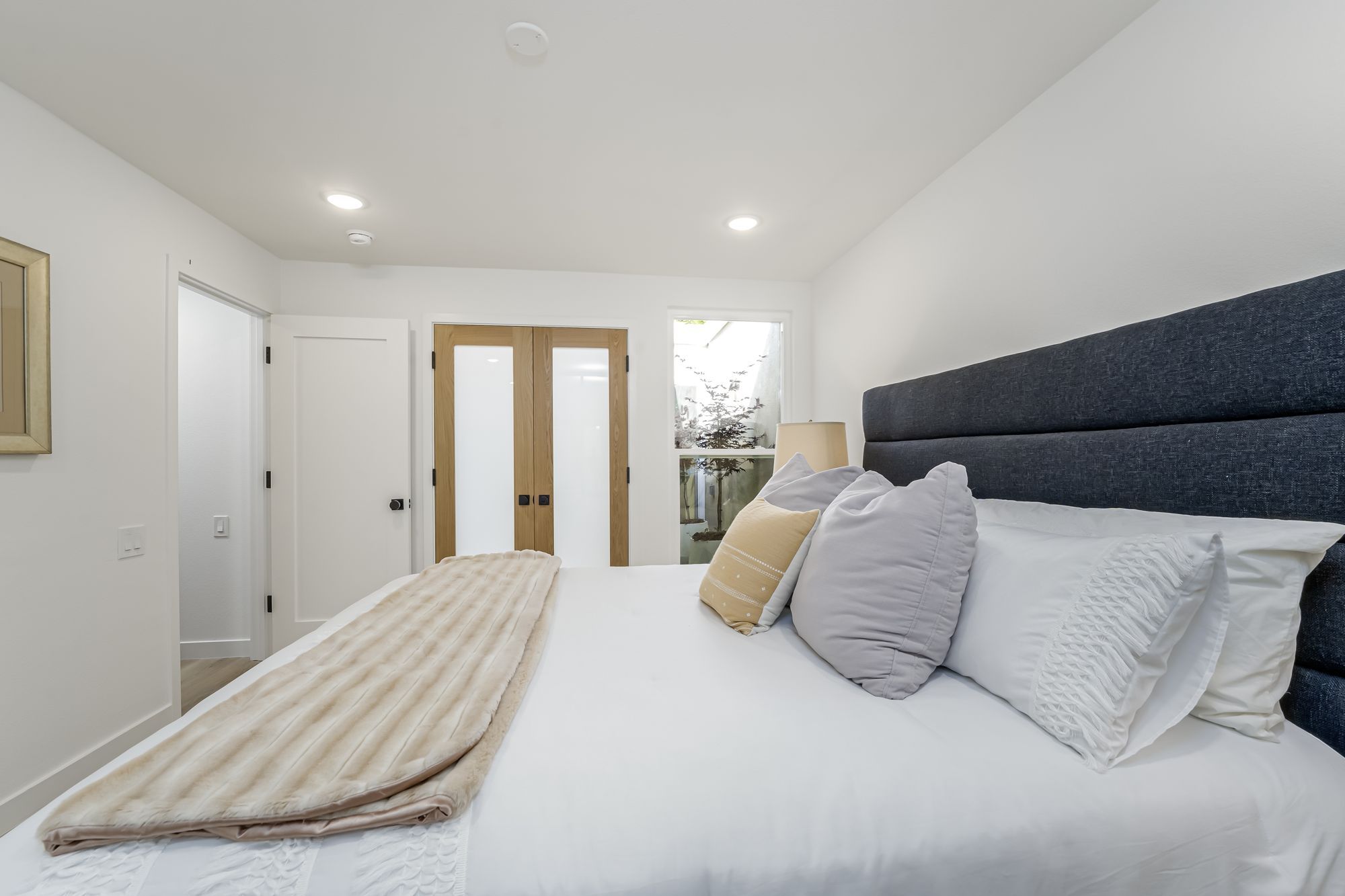 Contemporary condo staged by May Home Design in Laguna Woods, photo 12
