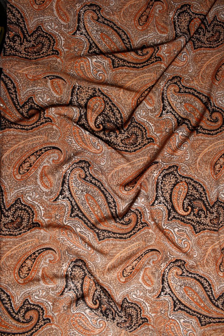 Rust Paisley