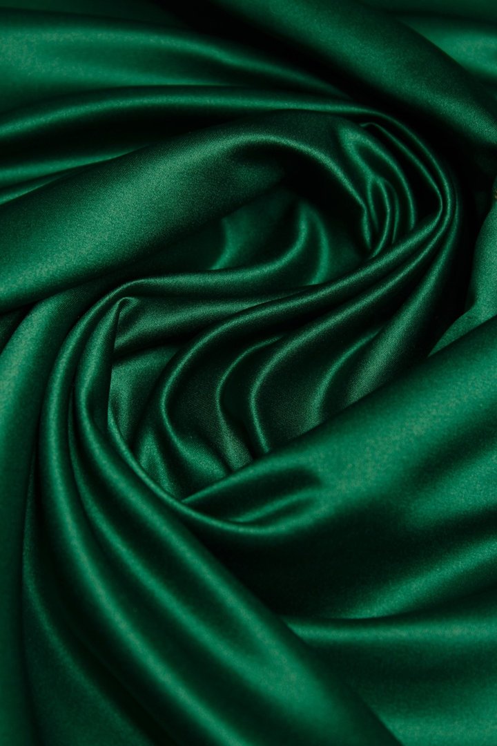 Crêpe Satin Emerald Luxe