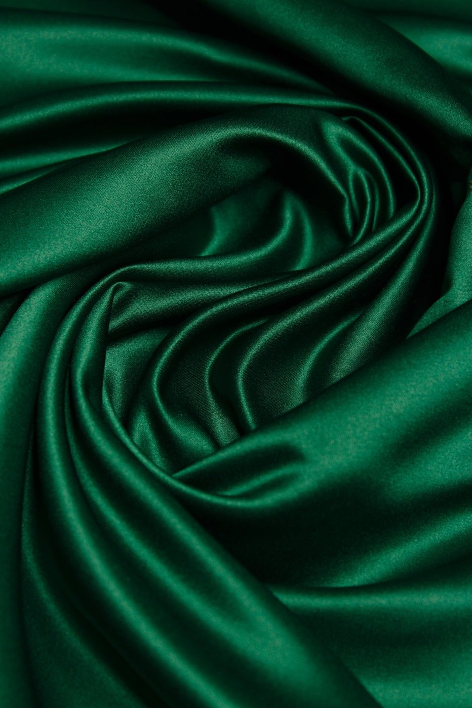 Crêpe Satin Emerald Luxe