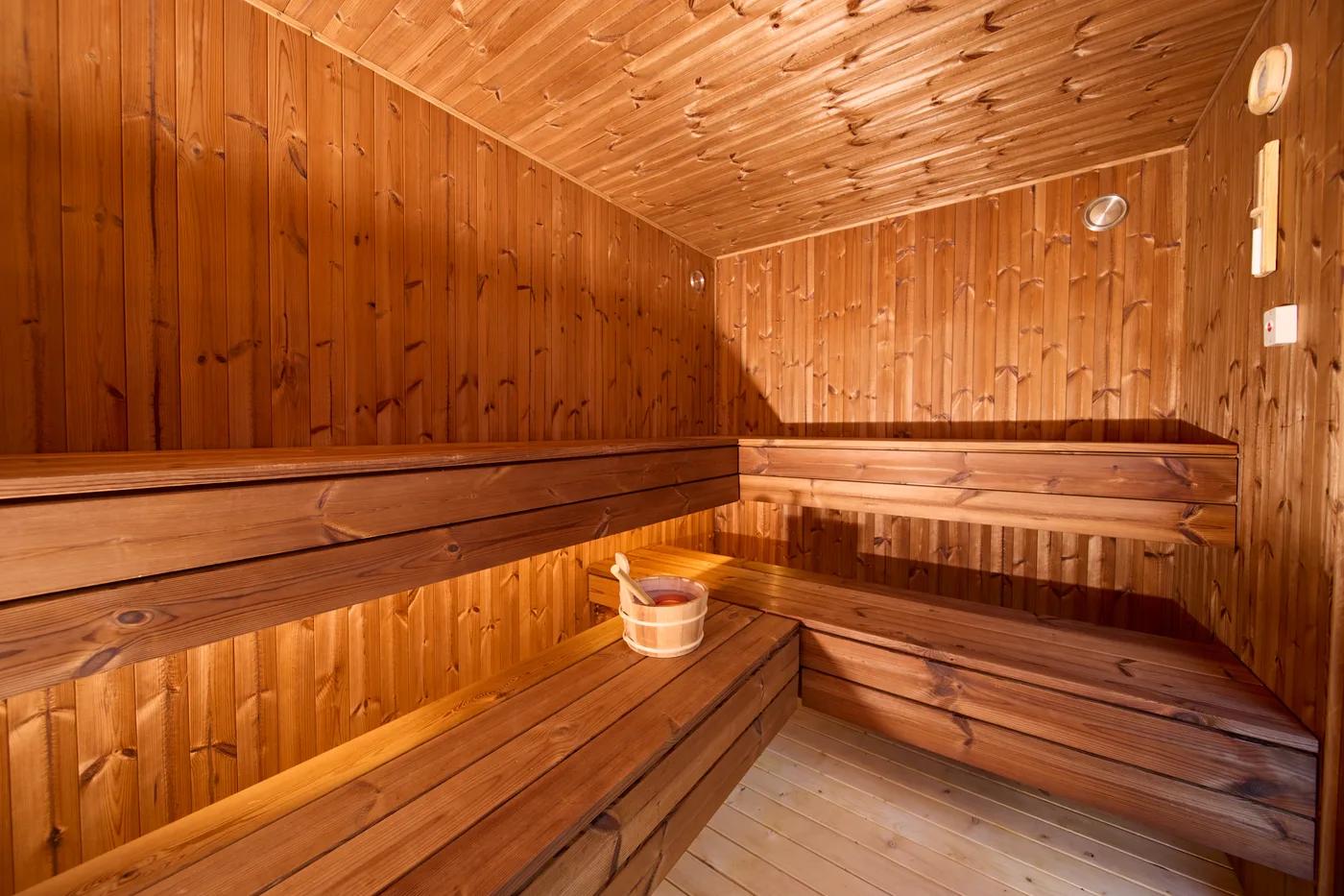 The entrance and reception desk