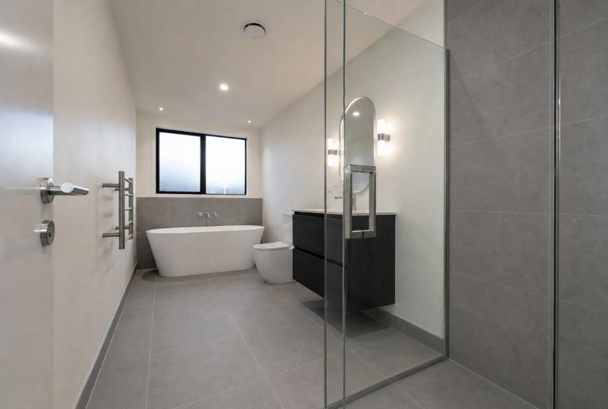 bathroom photo 1