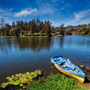Around Kodaikanal: the lake, Coaker's Walk and Pillar Rocks