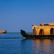 Alleppey backwaters by houseboat