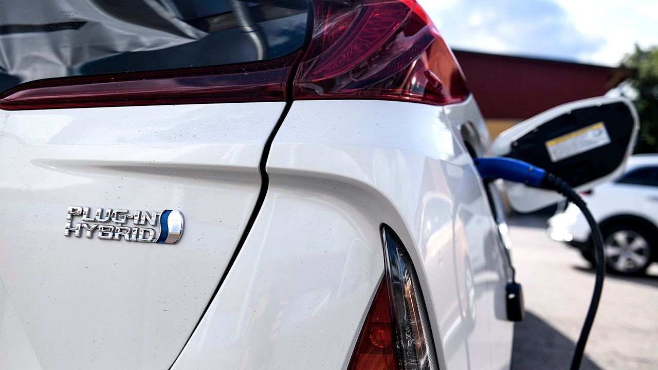 Europeiska bilaktier lyfter på Trumps U-sväng kring bränsleregler