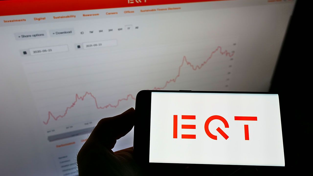 EQT redovisar högre intäkter och resultat för helåret