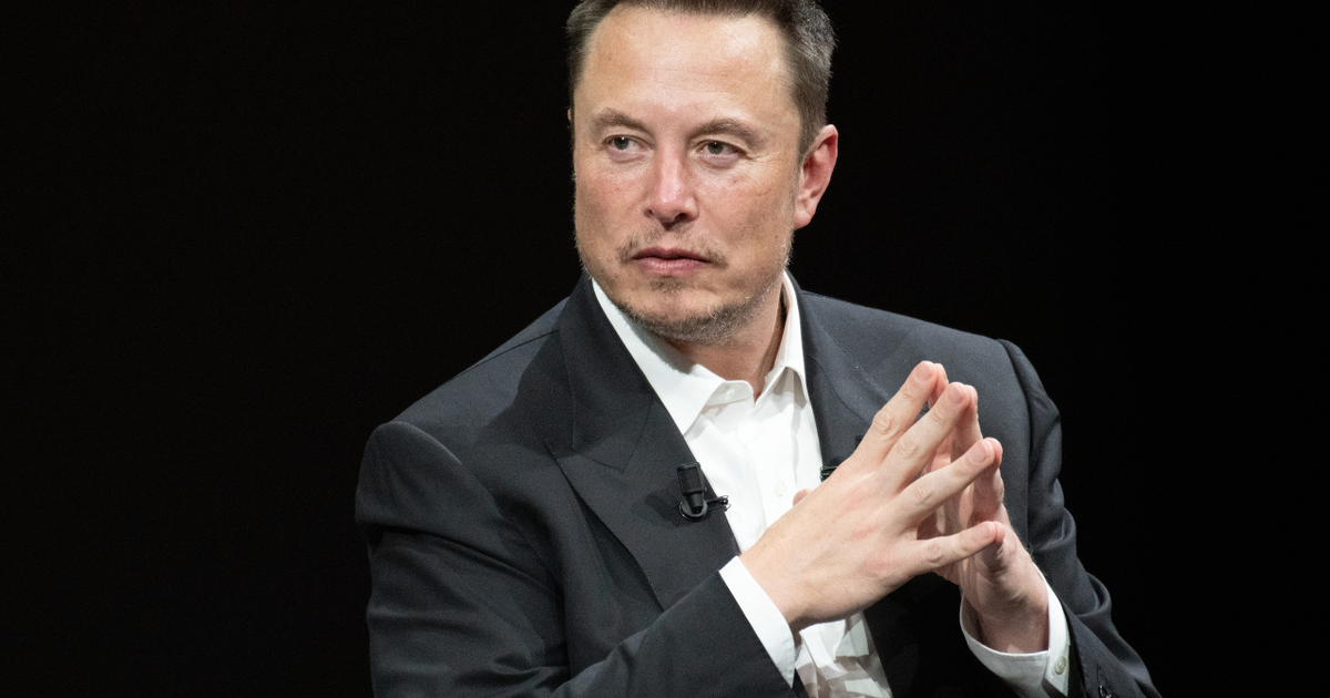 Musk världens första biljonär efter Spacex-notering