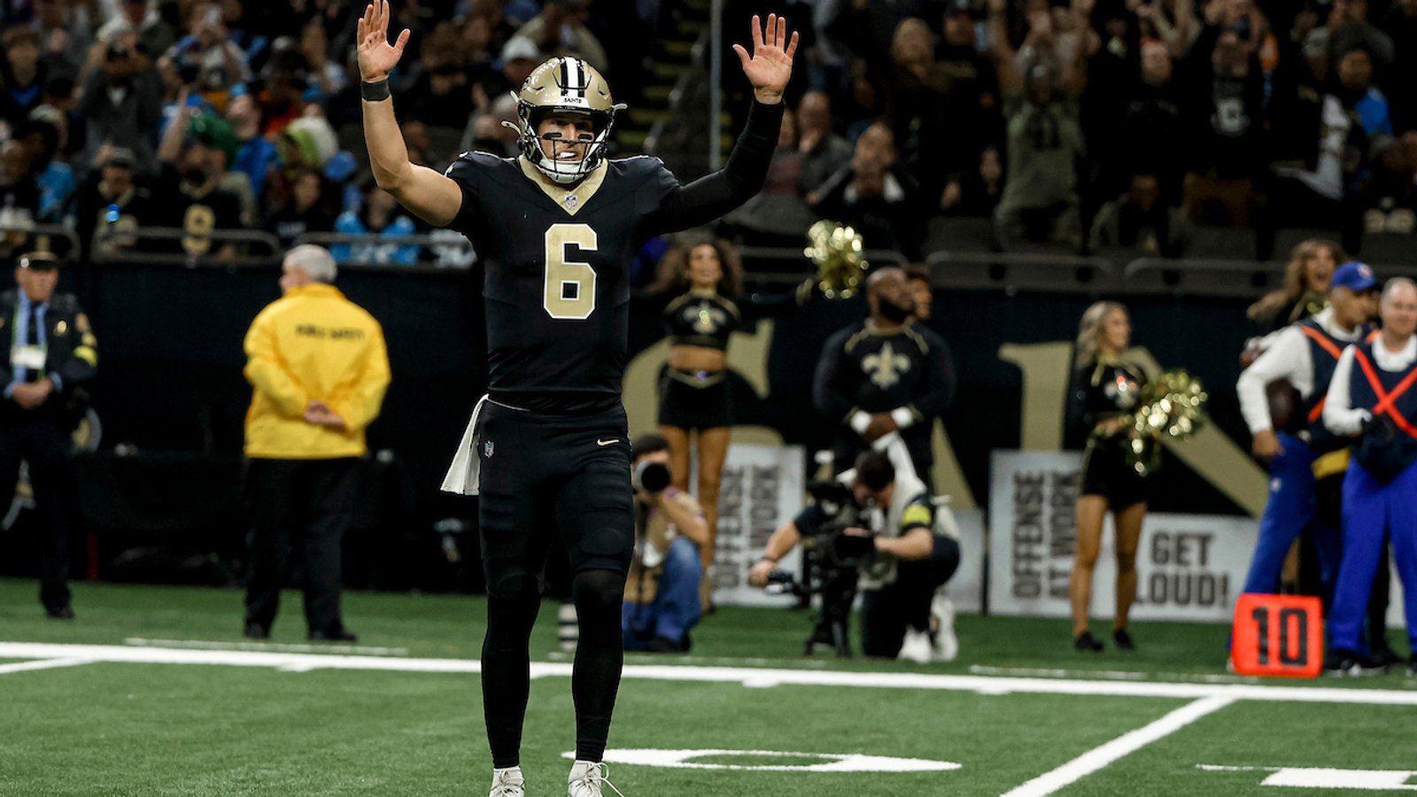 Breaking down Tyler Shough's performance against the Panthers