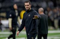 What we're hearing at the combine on ... Derek Carr's future, Demario's market, fifth-year options, a hidden gem, more