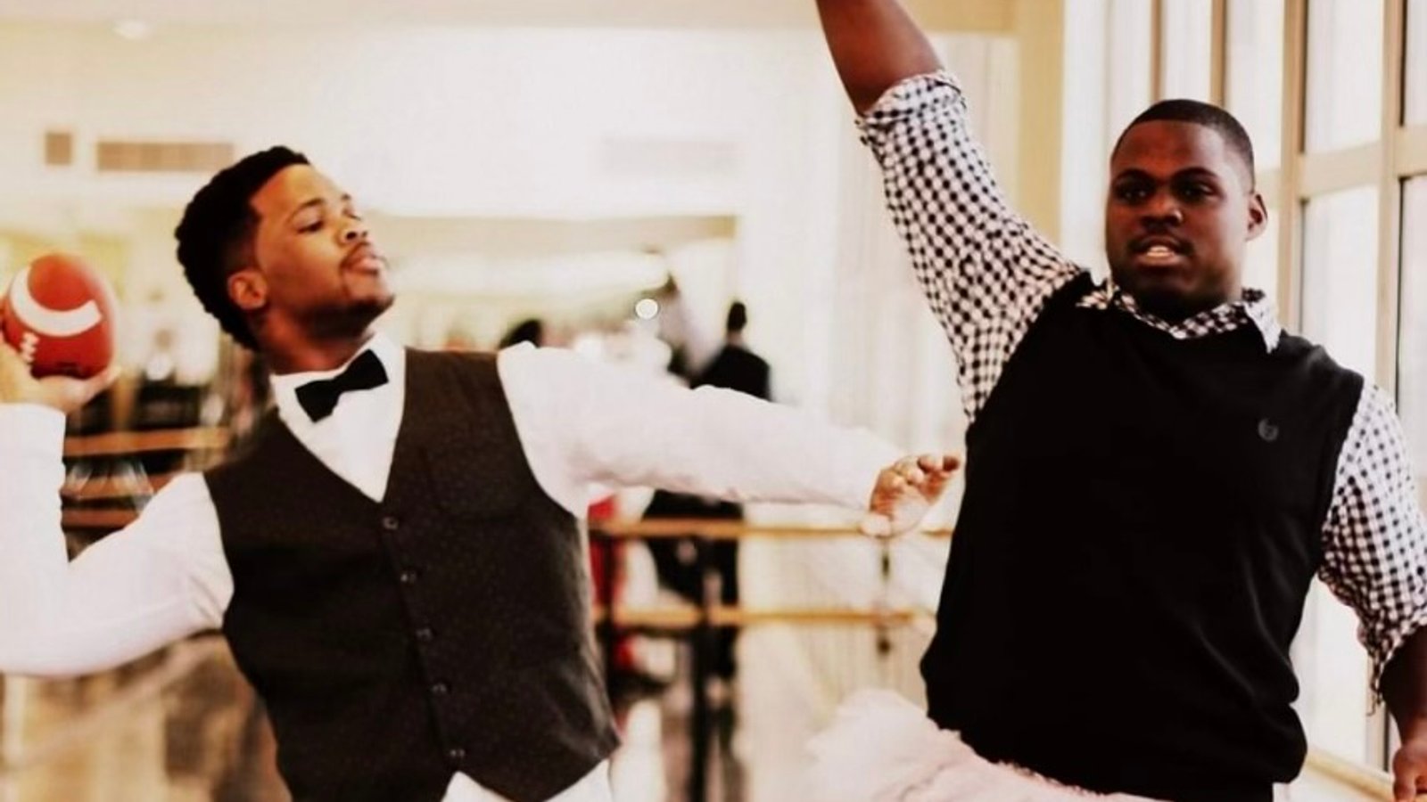 Saints DT, Super Bowl-winner Khalen Saunders’ brother has also reached career pinnacle as Taylor Swift backup dancer