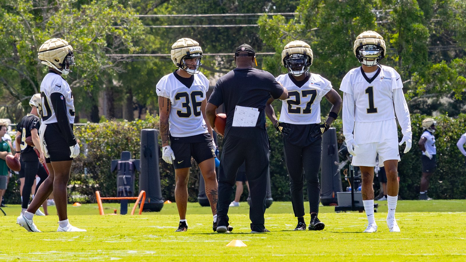 Why Dennis Allen reached out to Marshon Lattimore; where new staff has focused with Derek Carr