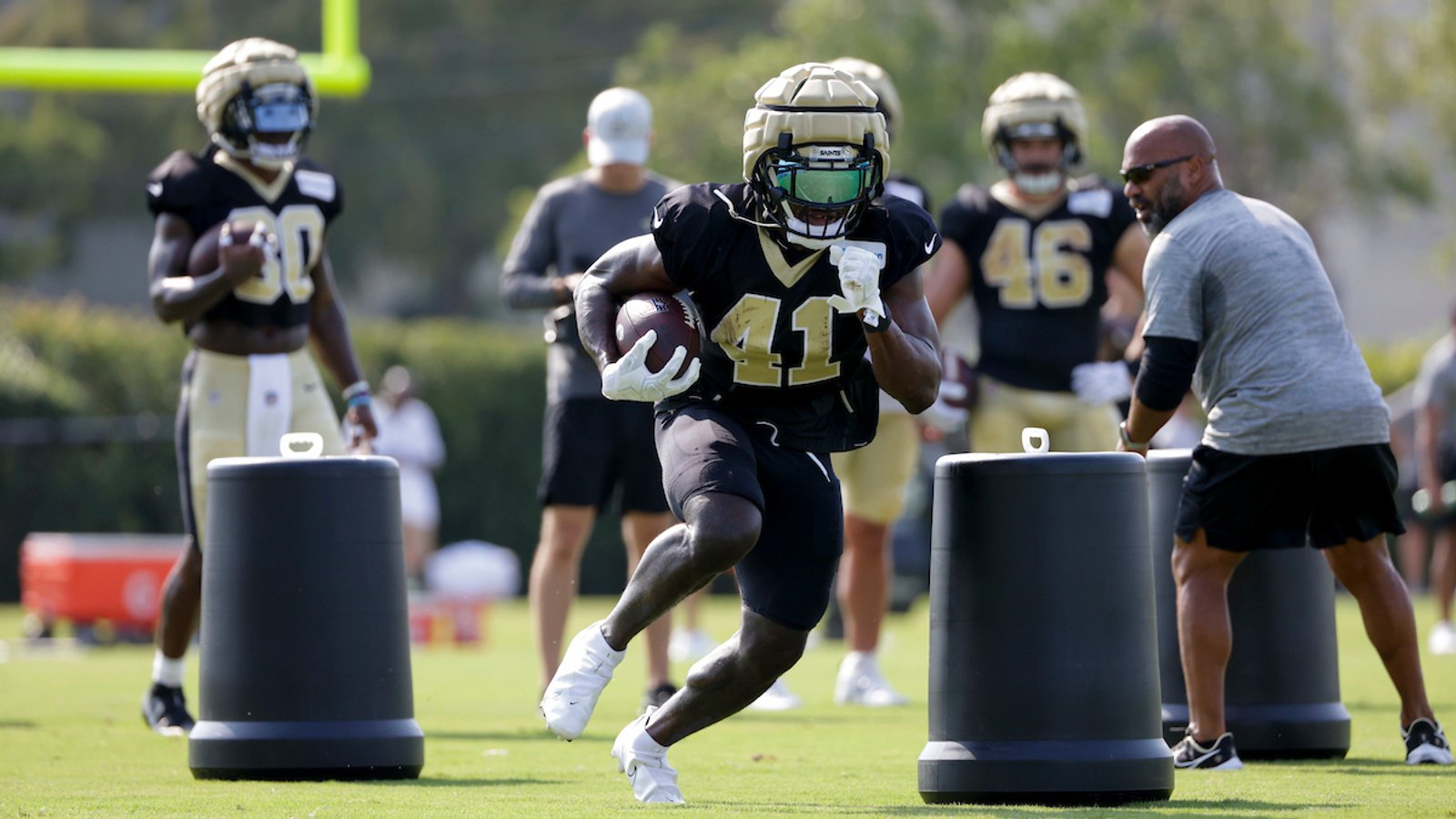 Saints observations: Alvin Kamara plays tutor to Kendre Miller; Jimmy Graham is 'that dude'