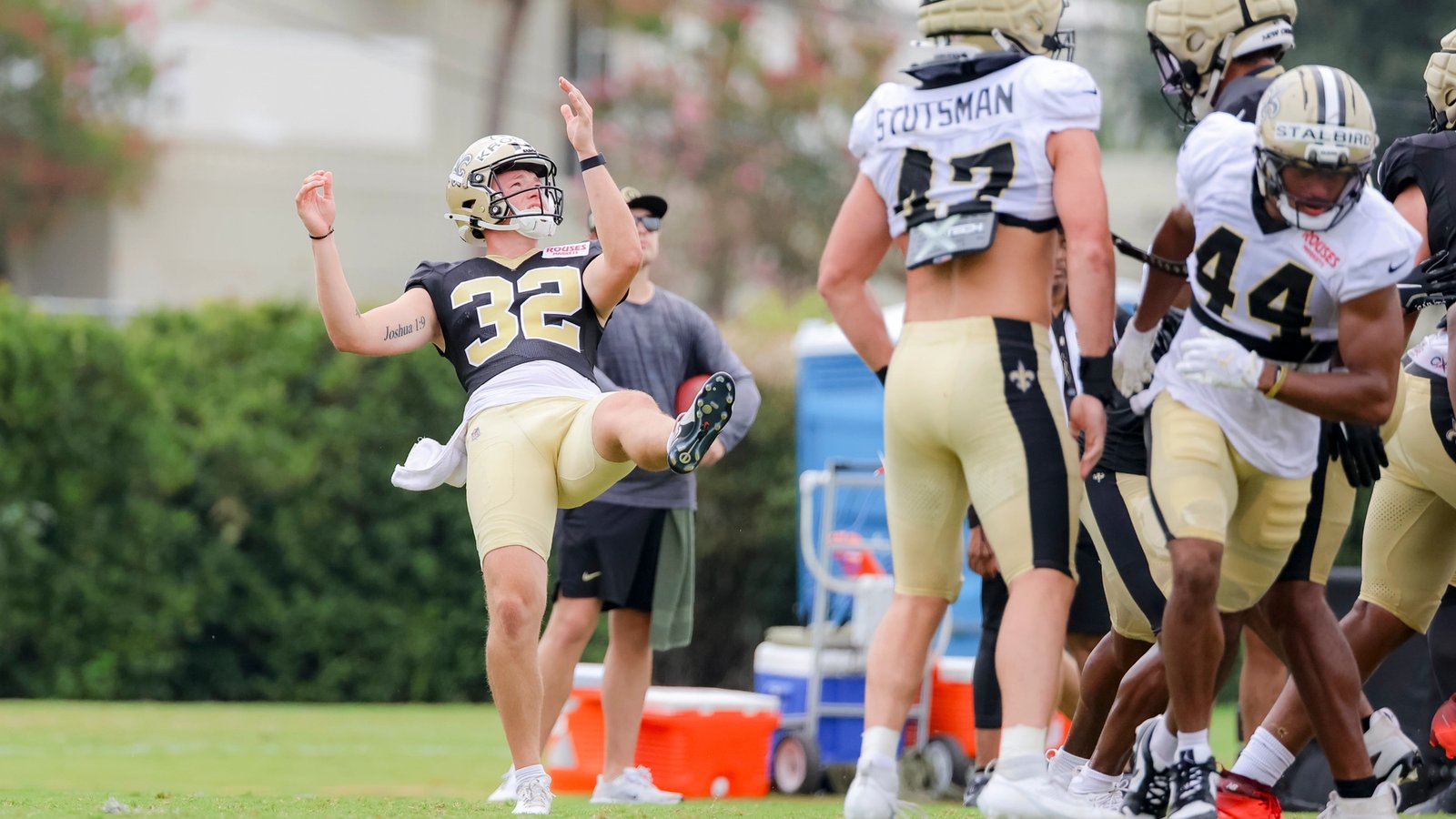 Is the draft the best solution for the Saints' punter problem?