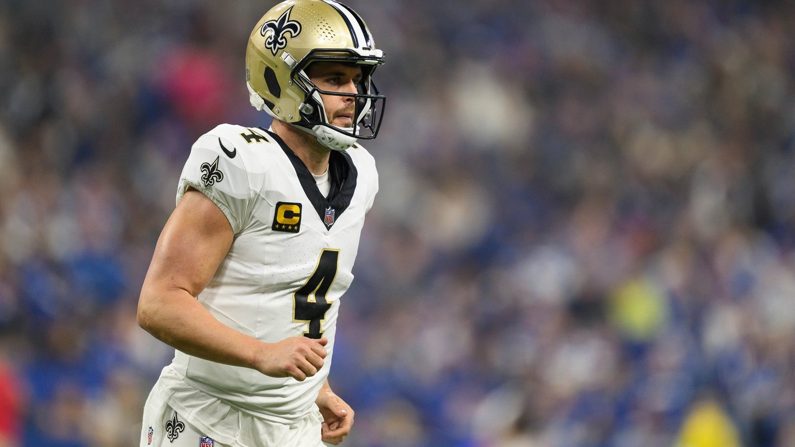 Saints quarterback Derek Carr will retire