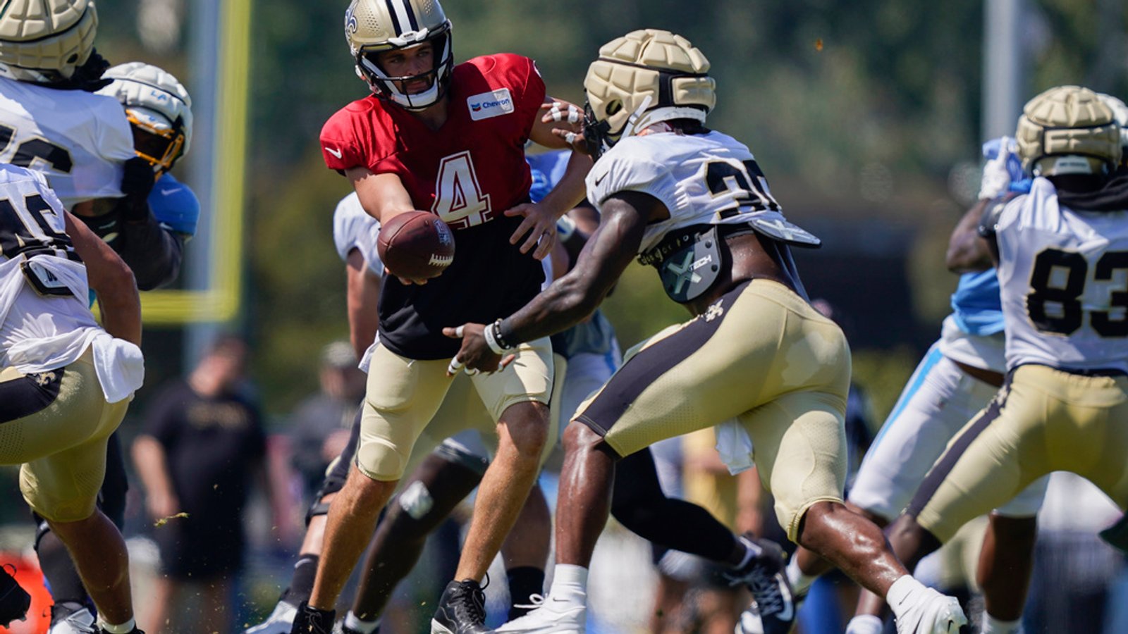 Saints observations: Derek Carr sharp vs. Chargers, building strong rapport with TE Juwan Johnson