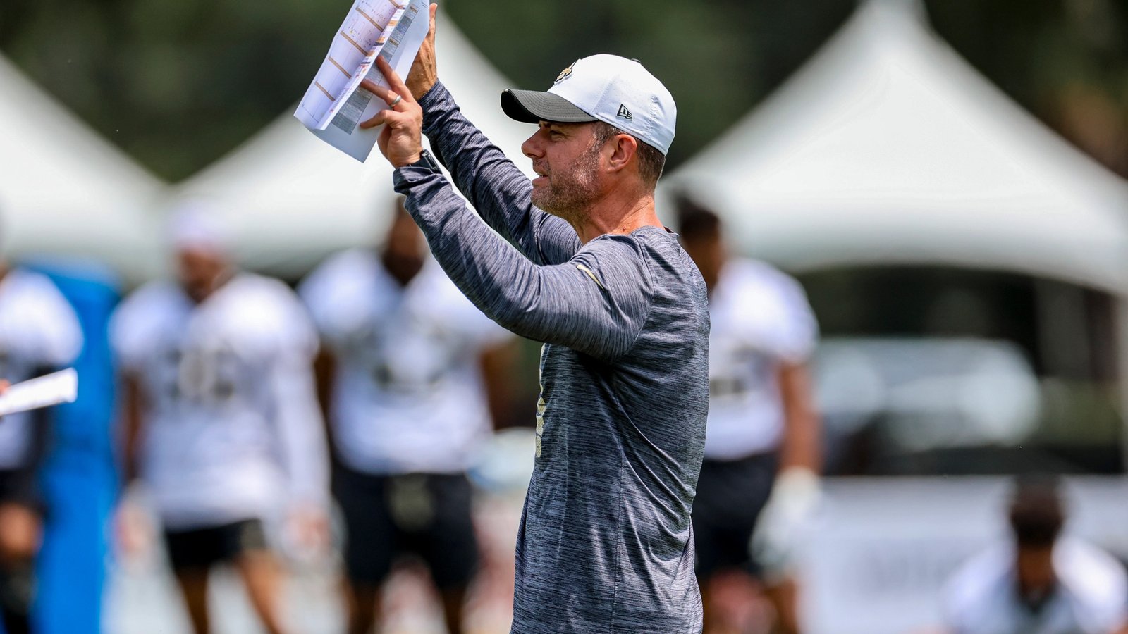Brandon Staley explains the philosophy that has Saints DEs so fired up … and more from the new DC