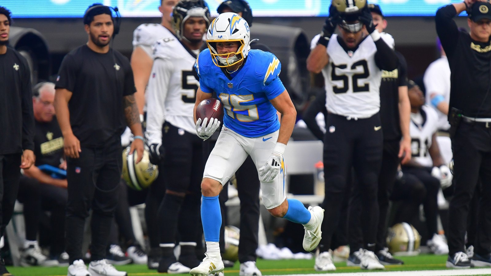 Saints leaders are planning on having a players-only meeting. Will it help save the season?