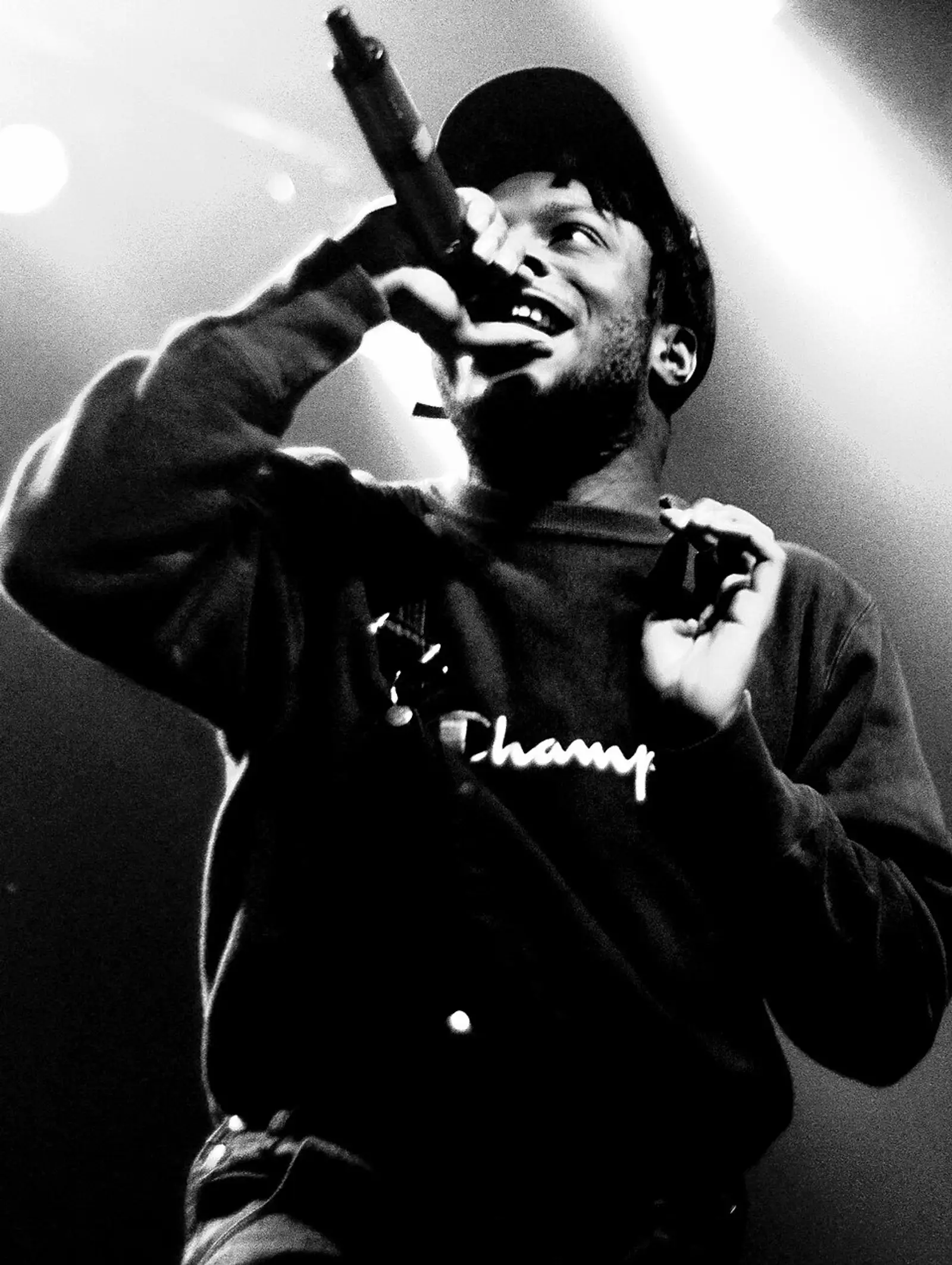 Isaiah Rashad performing in January 2017