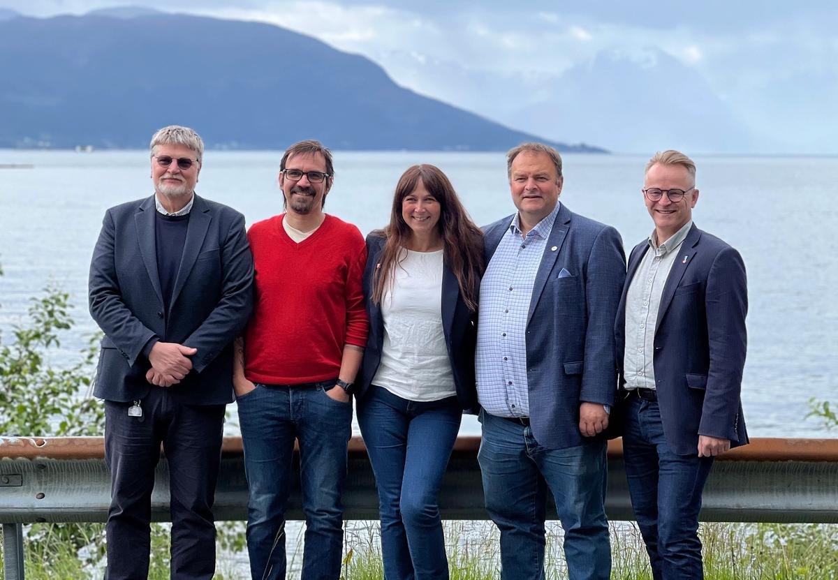 Hardangerrådet er klare til å jobba vidare med finna ut kva som må til for å lokka fleire fjernarbeidarar til regionen. Foto: Trine RinaldoHardangerrådet. Foto: Trude Rinaldo