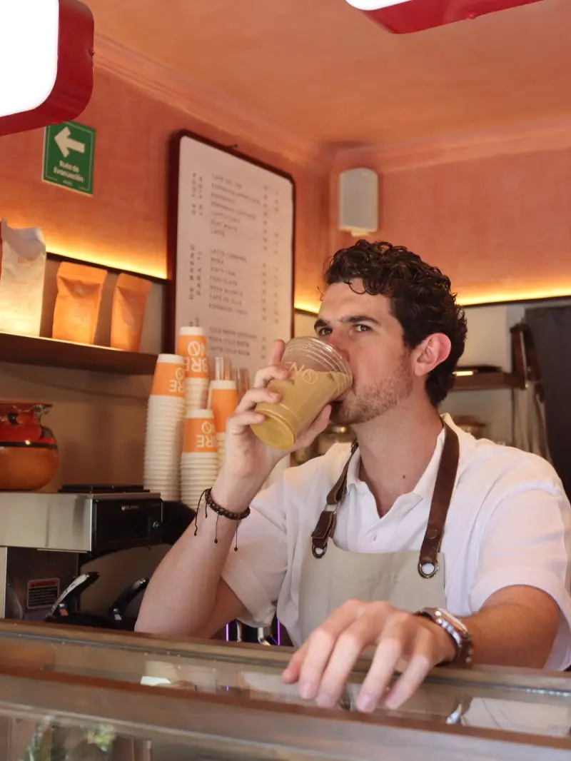 Cómo hacer crecer una cafetería: la estrategia 360 de Breno Café