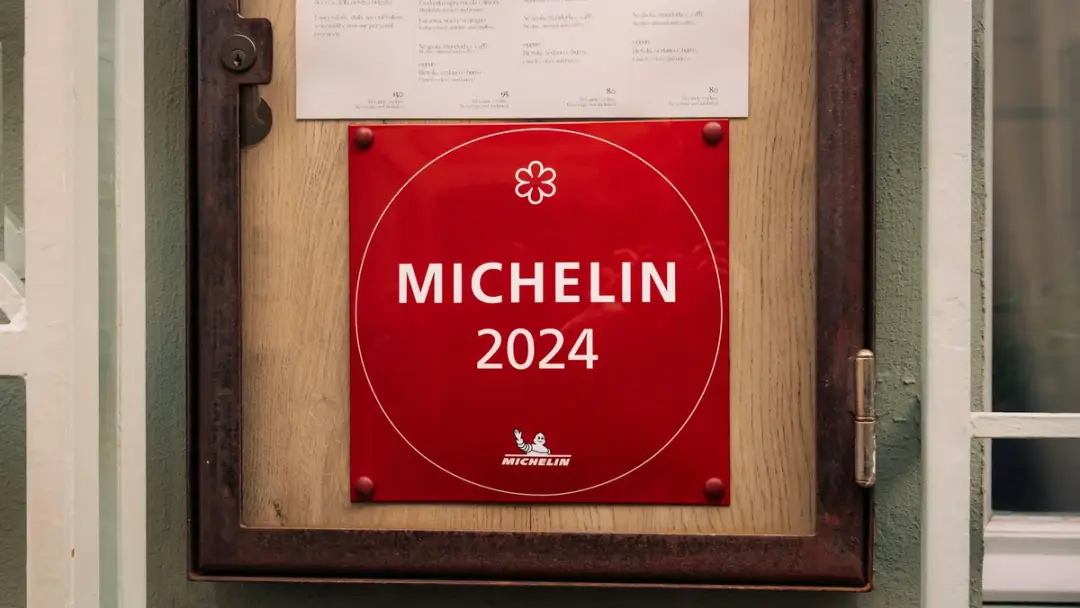 Cómo conseguir una estrella Michelin para tu restaurante (2026)