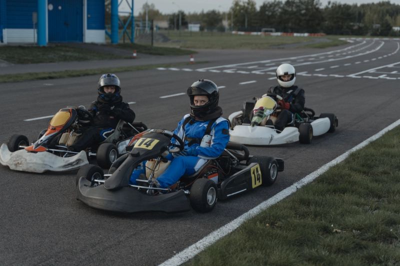 Mistrzostwa firmy w kartingu