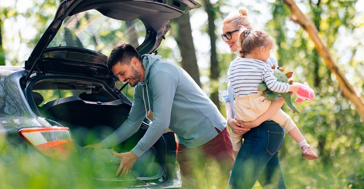 Familie - bil - forår