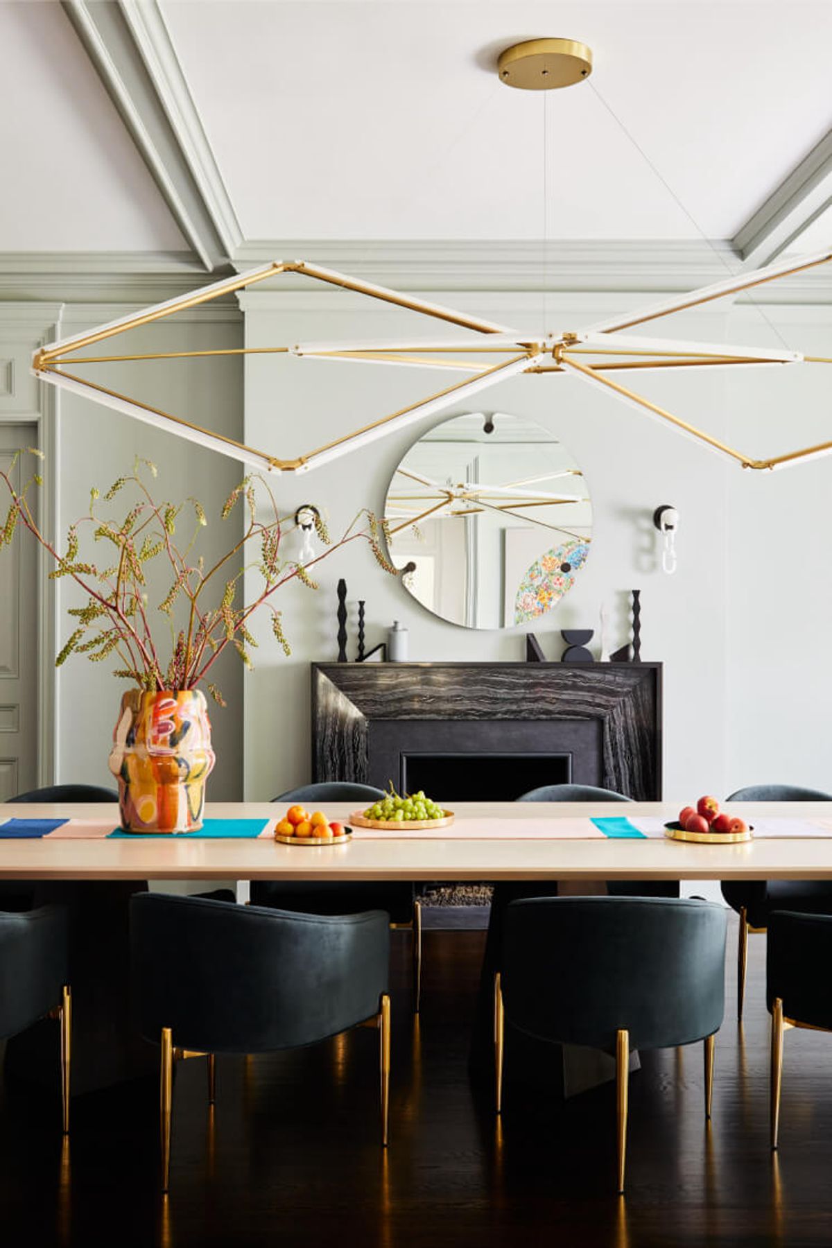 Dining table detail