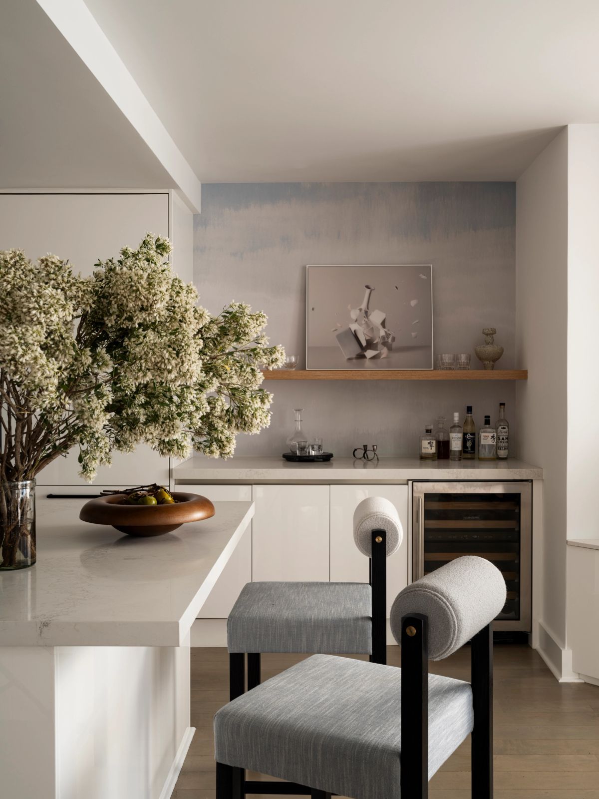 Kitchen counter and bar