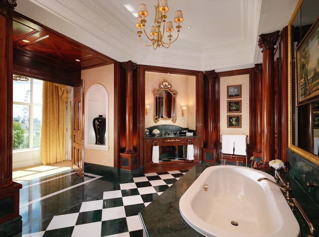 The Savoy – Photo 4