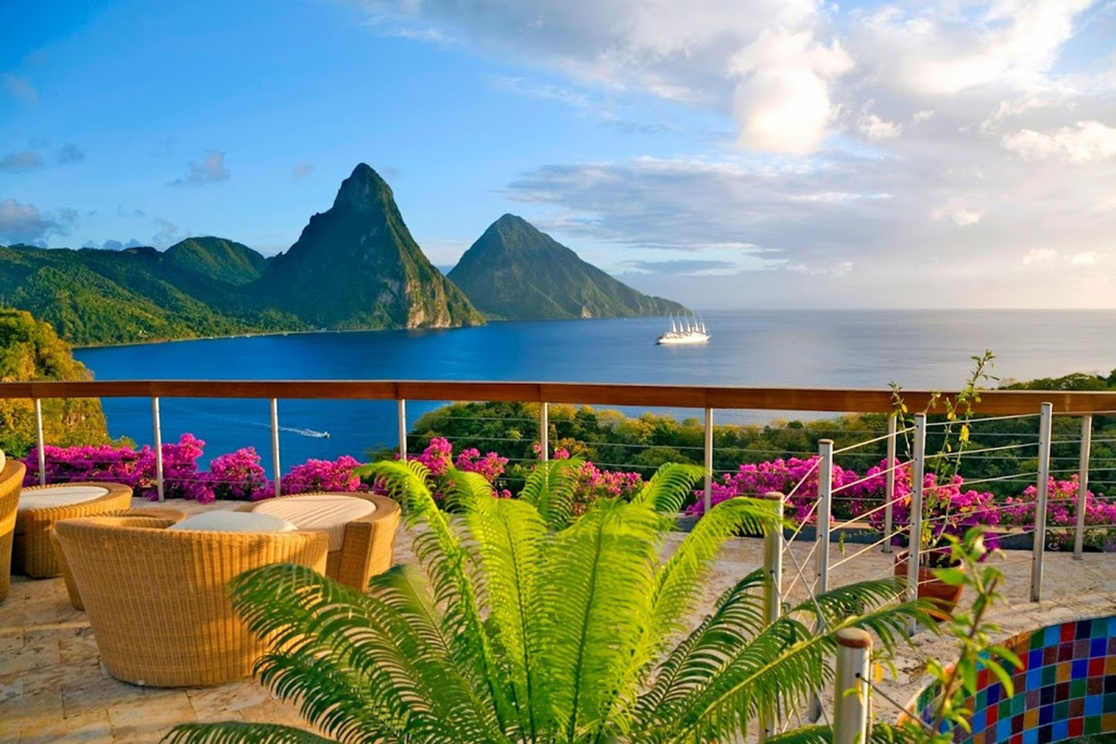 Jade Mountain Resort