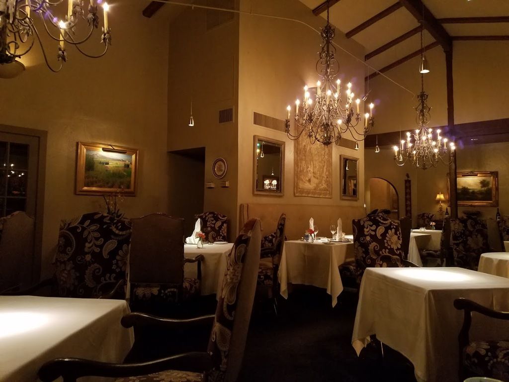 Erna's Elderberry House Restaurant – Photo 5