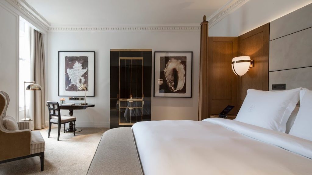 Four Seasons Hotel London at Tower Bridge – Photo 2