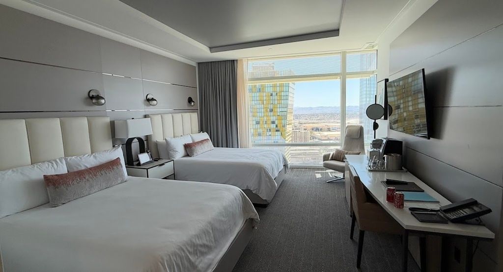 ARIA Sky Suites – Photo 2