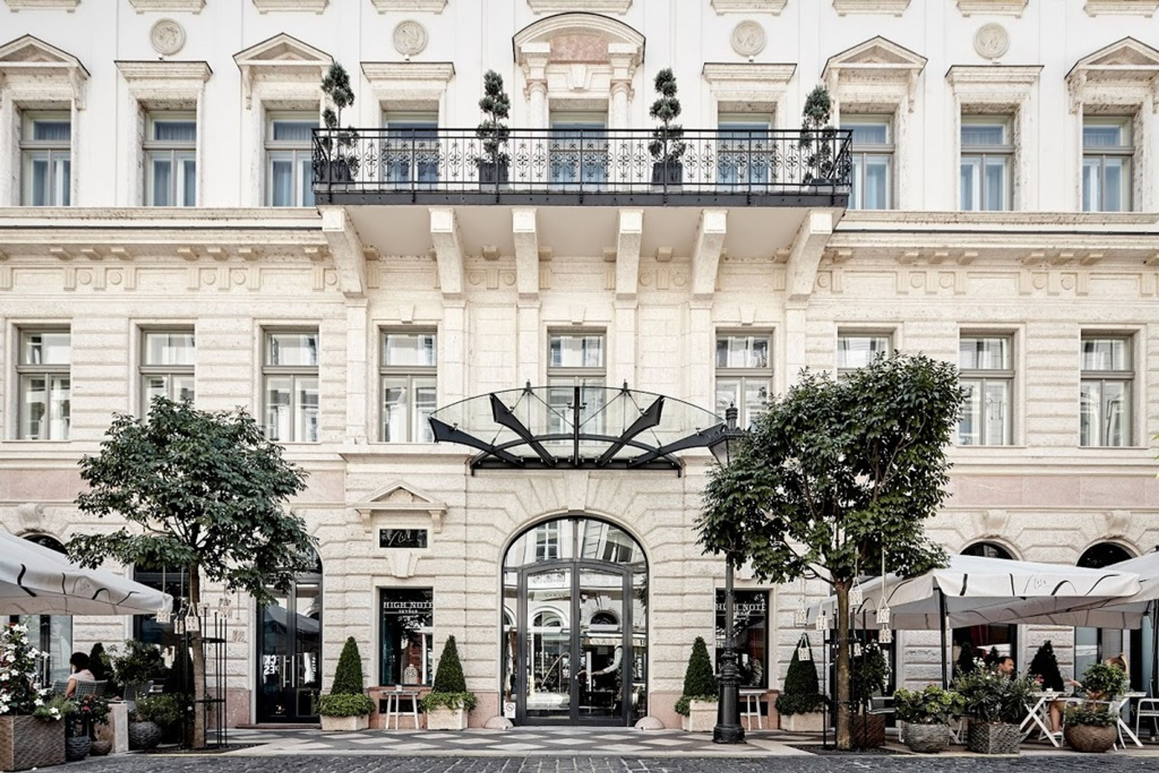 Aria Hotel Budapest by Library Hotel Collection