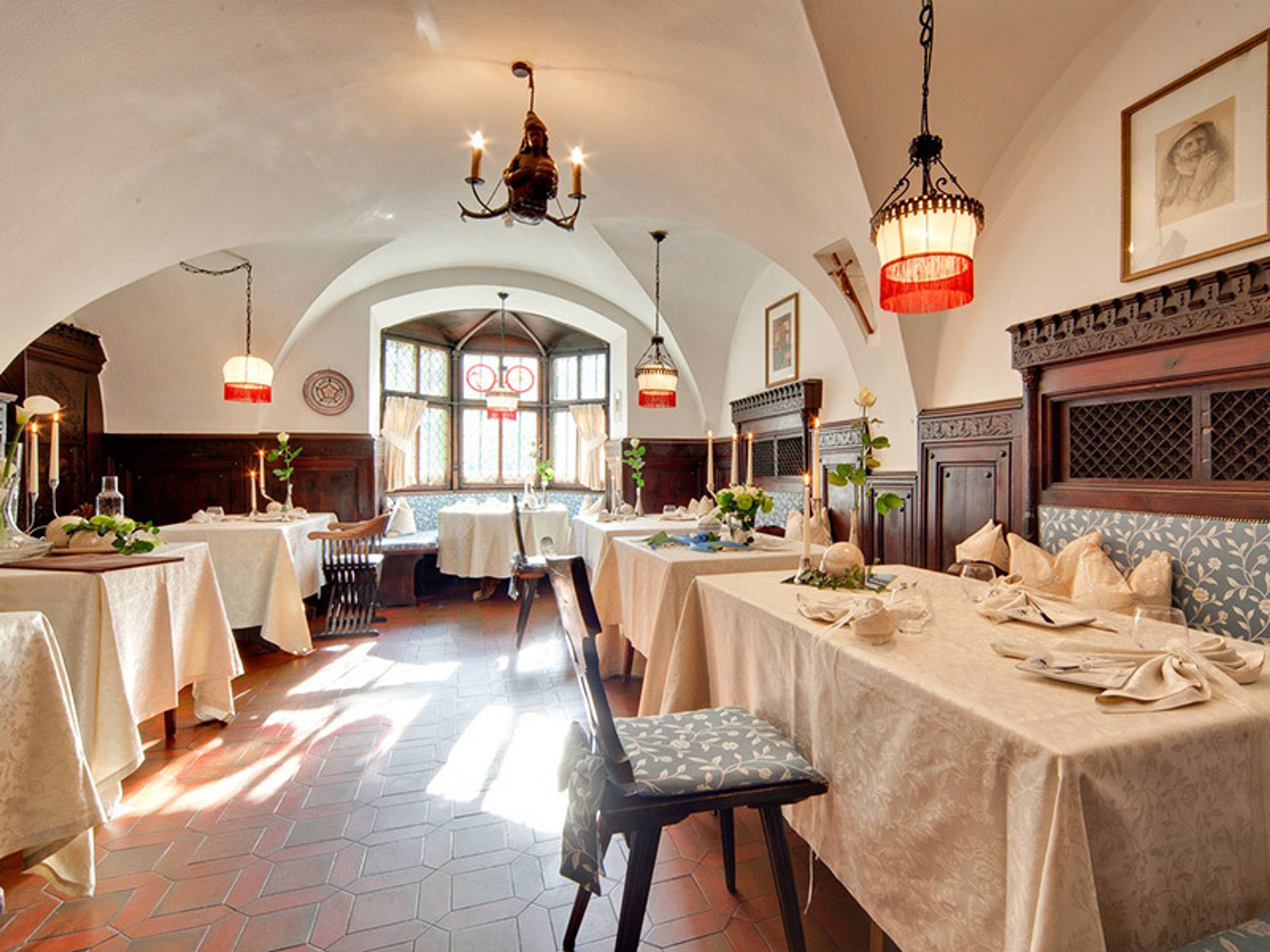 Gourmetstube Einhorn - Hotel Stafler