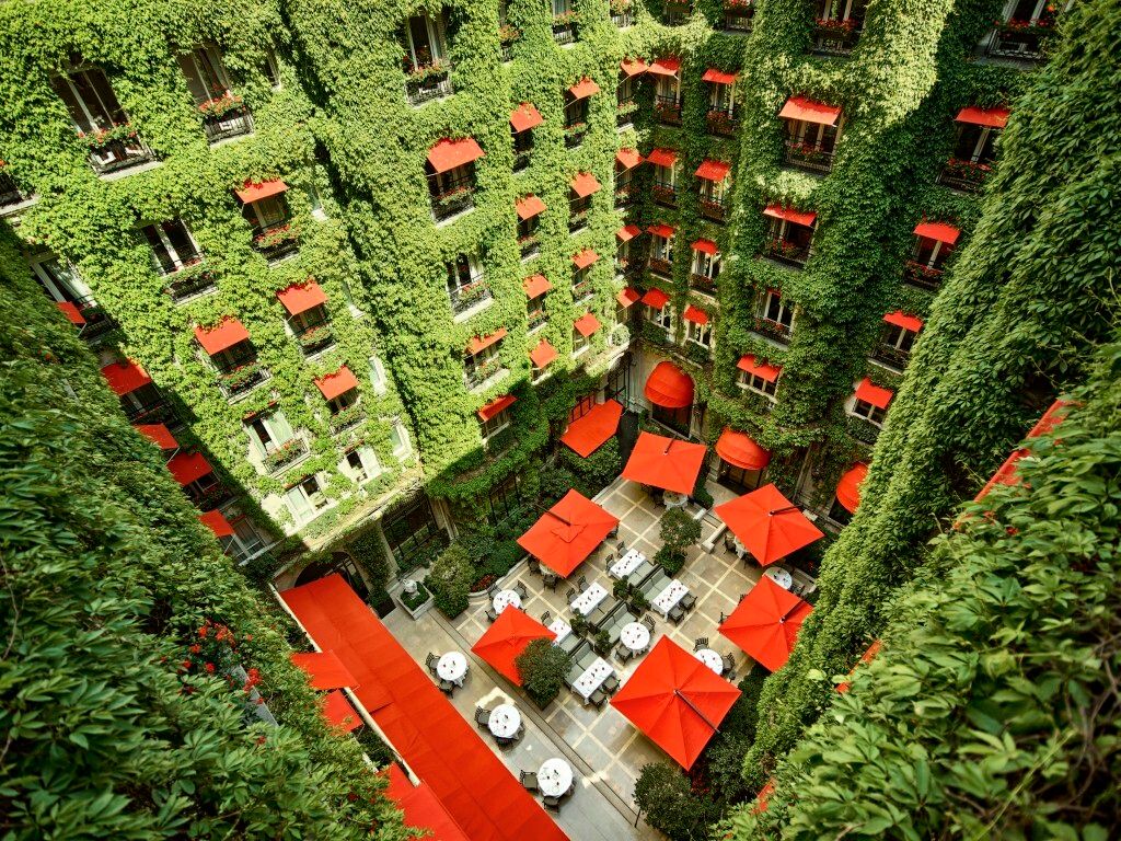 Hôtel Plaza Athénée – Photo 2