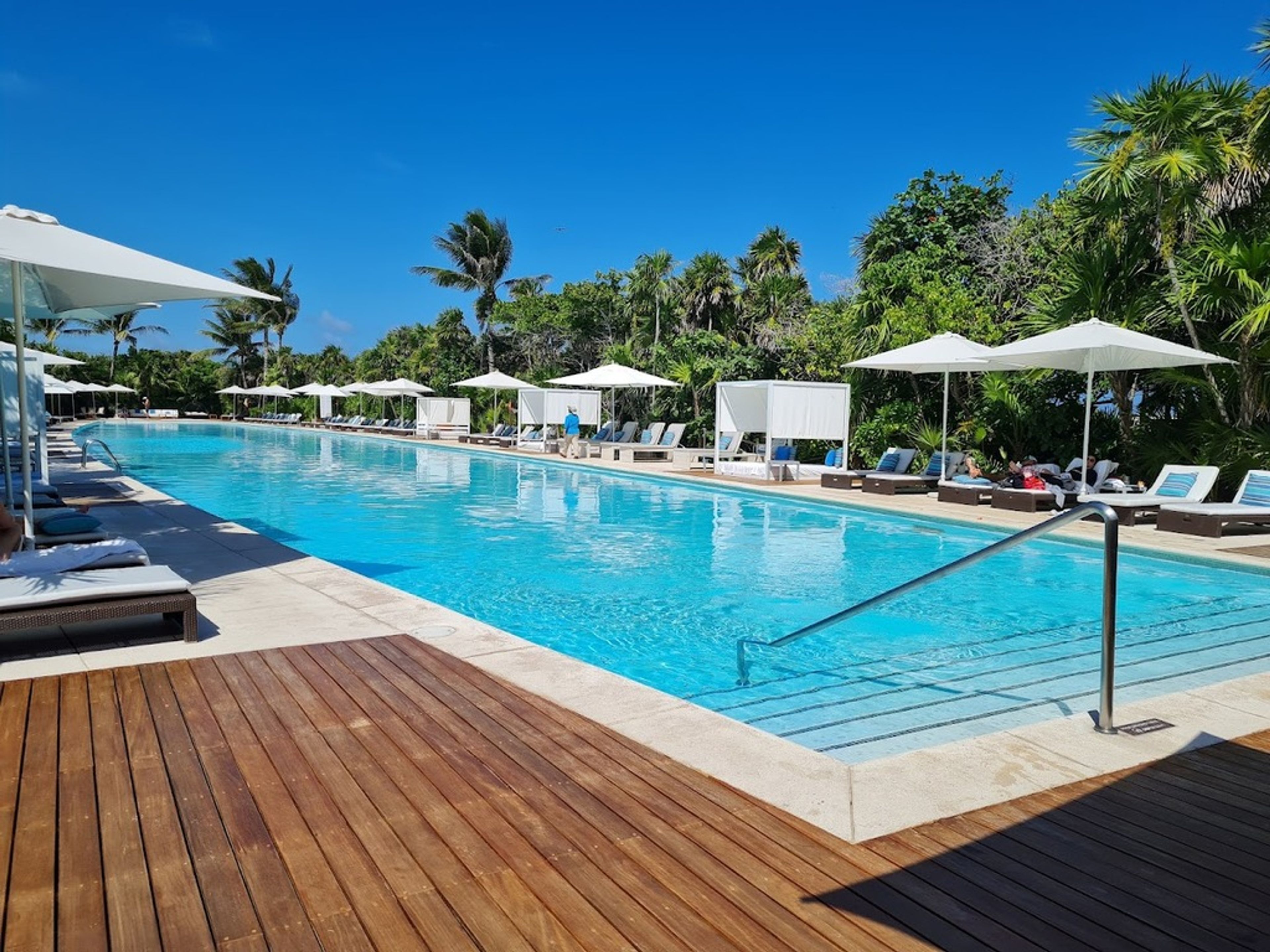 Grand Luxxe Residence Club Beach