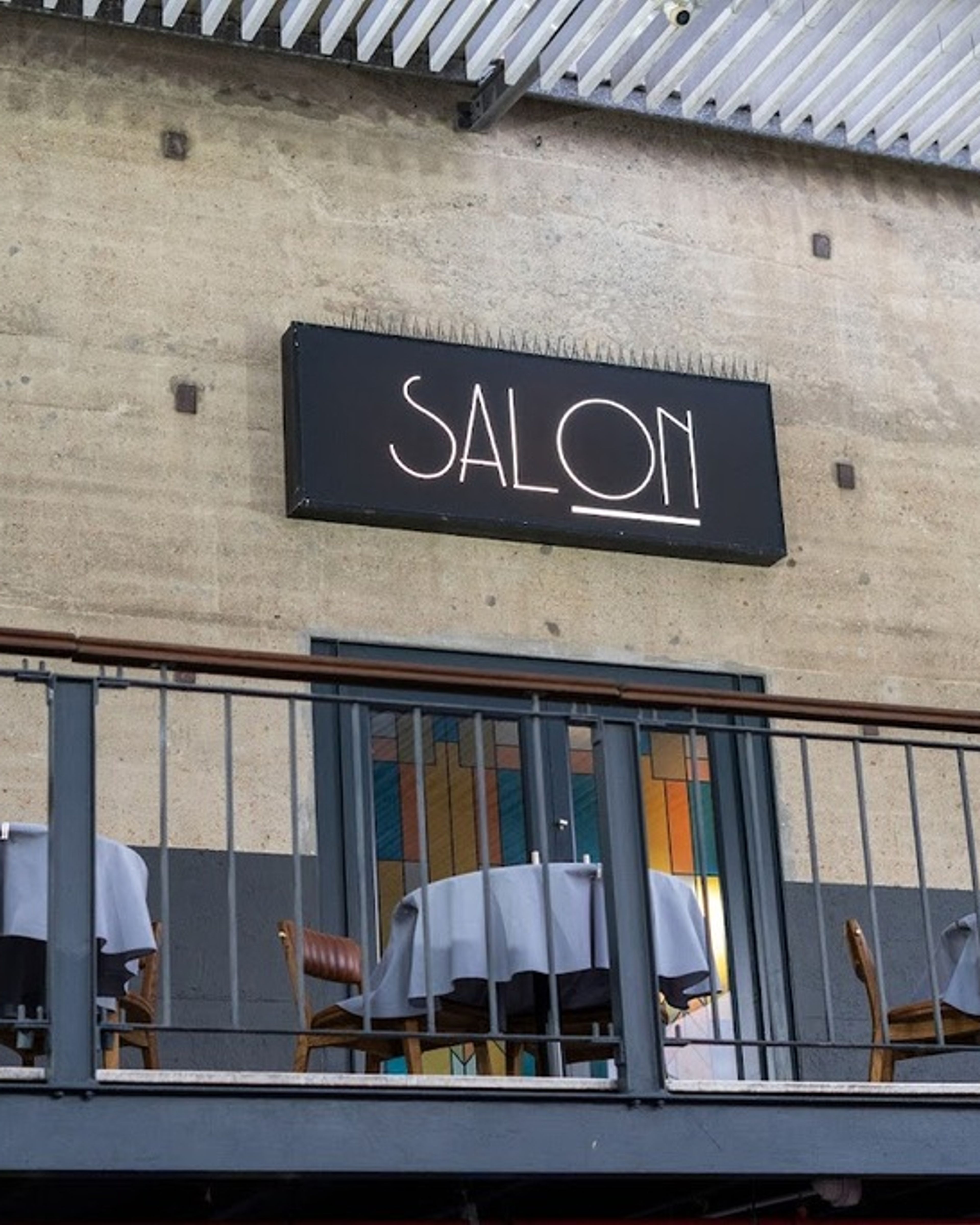 Salon